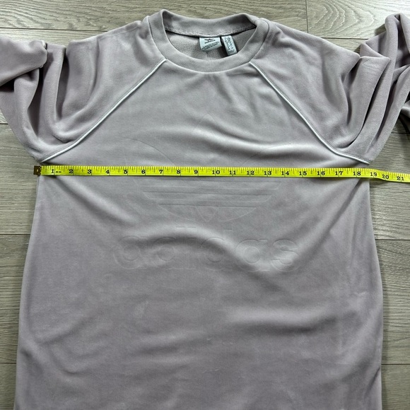 Adidas OG Velvet Long Sleeve Crewneck Top - Picture 11 of 13
